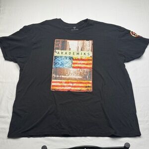 Akademiks Black Short-Sleeve Tee with Distressed Flag Graphic size 5X plus men’s
